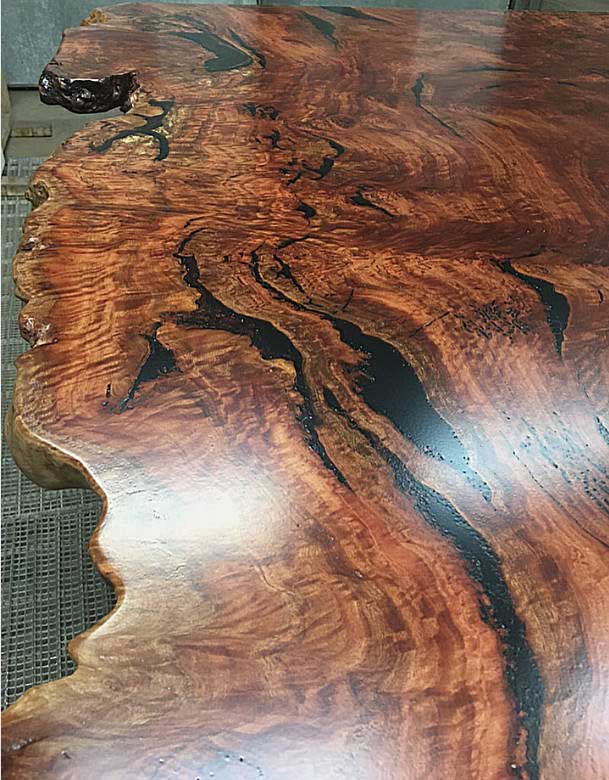 borer-wood-table
